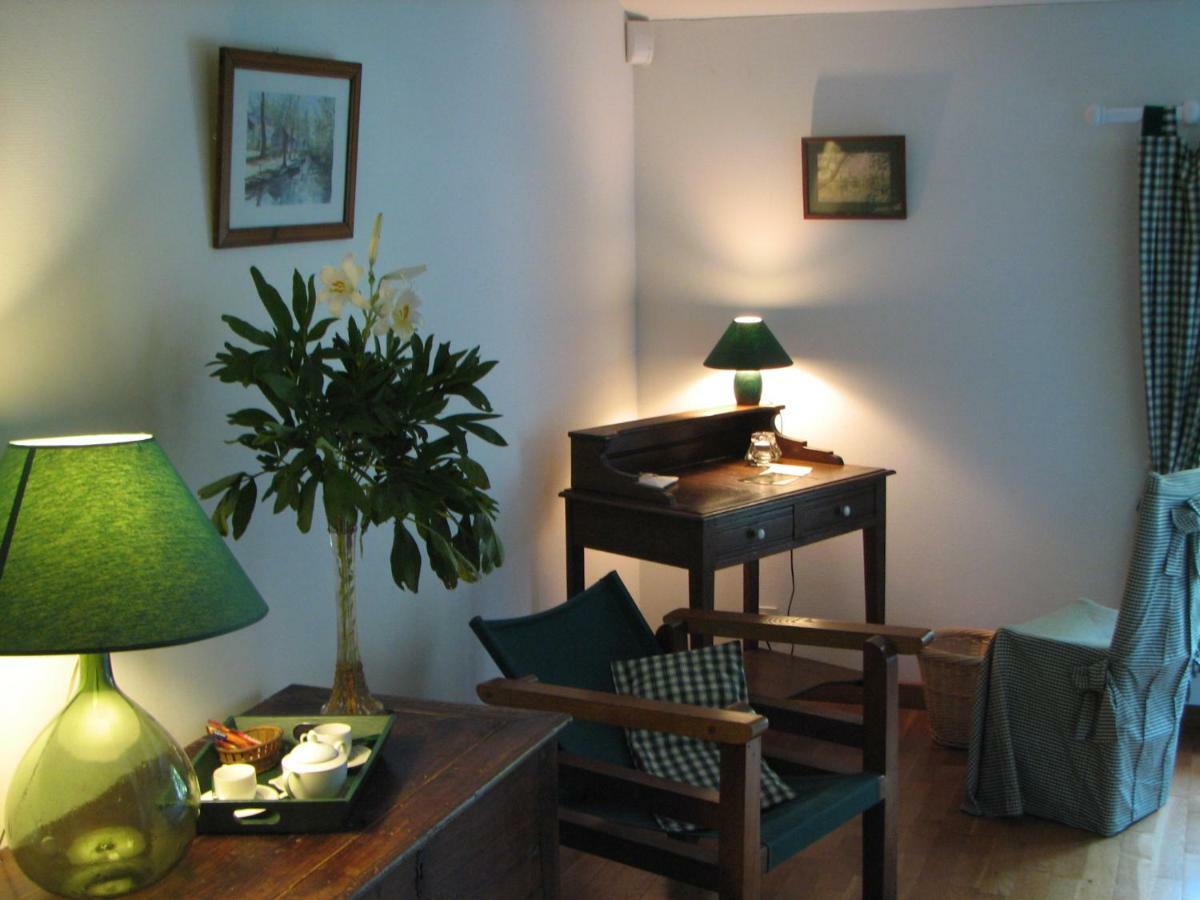 Le Petit Massigny Bed and Breakfast Les Velluire-sur-Vendee Eksteriør billede
