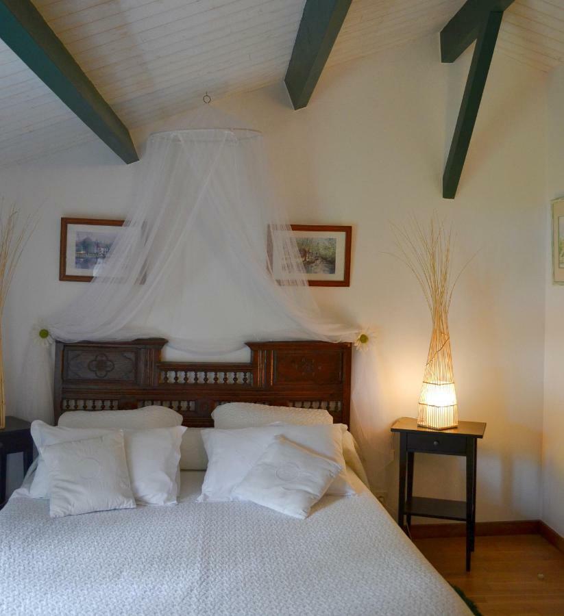 Le Petit Massigny Bed and Breakfast Les Velluire-sur-Vendee Eksteriør billede