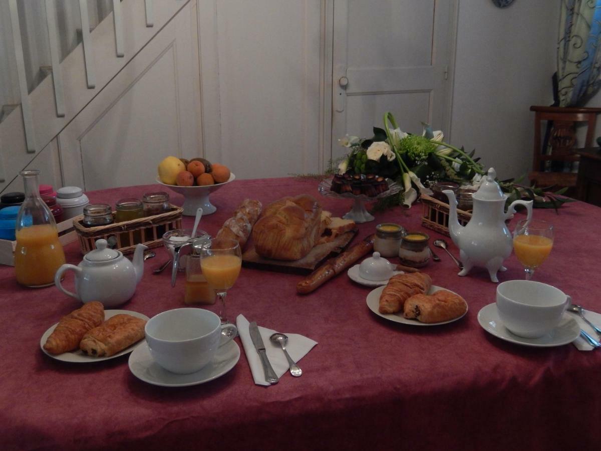 Le Petit Massigny Bed and Breakfast Les Velluire-sur-Vendee Eksteriør billede